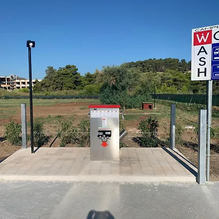 Baia Pizzomunno فيستَ