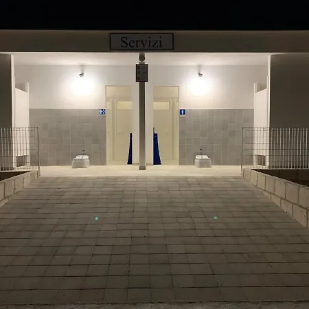 مكان تخييم Baia Pizzomunno *